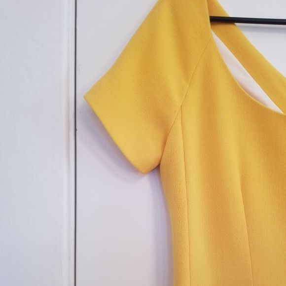 Sunny Yellow Midi Dress - Picture 3 of 7